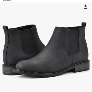 WHITE MOUNTAIN Women's Shoes Caching Block Heel Chelsea Bootie Sz 10